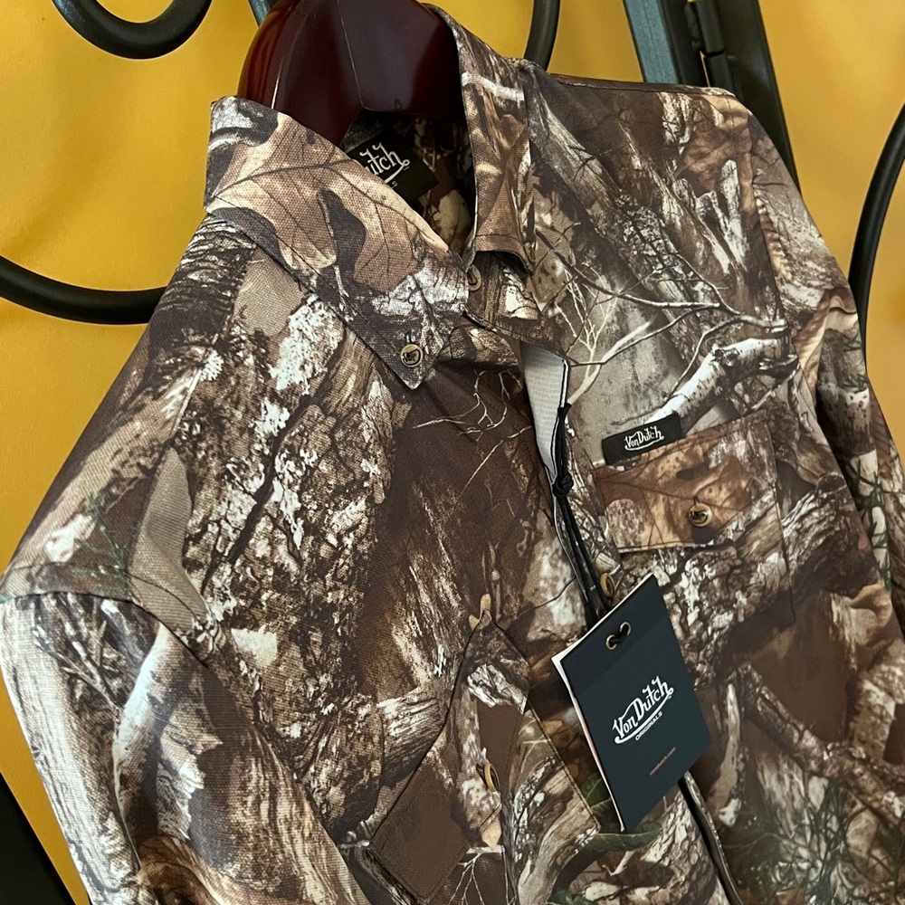 VON DUTCH Camo Print Long Sleeve Shirt - Picture 3 of 16